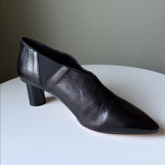 Office London Shoes - Office London Wrinkled Leather V-Cutout Top Black Round Heel Low Booties  NWOB